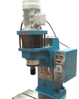 鉚接機(jī)鉚接前鉚釘?shù)臒崽幚?/></p><p>　　鉚接機(jī)是比較常見的機(jī)械設(shè)備，它可以實(shí)現(xiàn)多種鉚接工藝，很多鉚接恭喜需要鉚釘來輔助，在正式鉚接之前，有些鉚接工藝是不需要鉚釘進(jìn)行預(yù)先熱處理，直接就可以用來鉚接，但是有些工藝需要在鉚接之前進(jìn)行熱處理。</p><p>　　目前，大部分的鉚接工藝是不需要進(jìn)行熱處理的。如果需要進(jìn)行熱處理，有哪些熱處理的方法呢?今天我們來介紹一下兩種熱處理的處理方式。</p><p>　<strong>　1.鉚釘?shù)能浕療崽幚?/strong></p><p>　　鉚釘材料為碳鋼或者低碳鋼、中碳鋼、合金結(jié)構(gòu)鋼，在鉚接之前需要做軟化熱處理，具體的方式就是使用高溫回火或者退火的方式來達(dá)到軟化的目的。</p><p>　　不過有些低合金但是強(qiáng)度比較高的鋼材，使用完全退火并沒有很好的軟化效果，則需要采用等溫球化退火，像馬氏體時(shí)效鋼在進(jìn)行軟化處理的時(shí)候需要進(jìn)行固溶處理。在進(jìn)行軟化處理之后，需要進(jìn)行全面切削加工坯料，</p><p>　　<strong>2.坯料的預(yù)強(qiáng)化熱處理</strong></p><p>　　也有一些工件在鉚接的時(shí)候，因?yàn)殂T釘淬火后出現(xiàn)變形，或者因?yàn)樵O(shè)備本身?xiàng)l件有限，不方便進(jìn)行強(qiáng)化處理，這個(gè)時(shí)候就需要對坯料的預(yù)強(qiáng)化熱處理。鉚釘在進(jìn)行預(yù)強(qiáng)化熱處理的之前，需要確保材料能夠旋壓成形。通常使用調(diào)質(zhì)或正火的方法。</p><p>　　總而言之，鉚接機(jī)鉚接前鉚釘?shù)臒崽幚矸椒ㄖ饕袃煞N，一種是鉚釘?shù)能浕療崽幚恚€有一種是坯料的預(yù)強(qiáng)化熱處理，你學(xué)會了嗎?</p></div>
      <div   id=