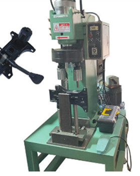 國產(chǎn)液壓鉚接機多少錢一臺？