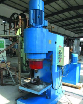 一臺氣動鉚接機(jī)需要多少錢？