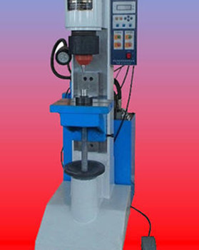 無鉚釘鉚接機的鉚釘工藝和傳統(tǒng)工藝相比有哪些優(yōu)點？