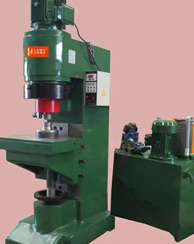 如何選擇合適的鉚接機(jī)廠家？