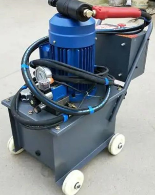 如何確保液壓鉚接機的鉚接質量？先選對設備！